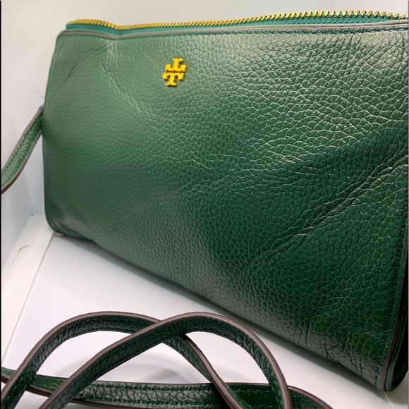 Tory Burch Handbags - Tory Burch Blake Slim Jitney Green Crossbody Minimum Crinkling NWT
